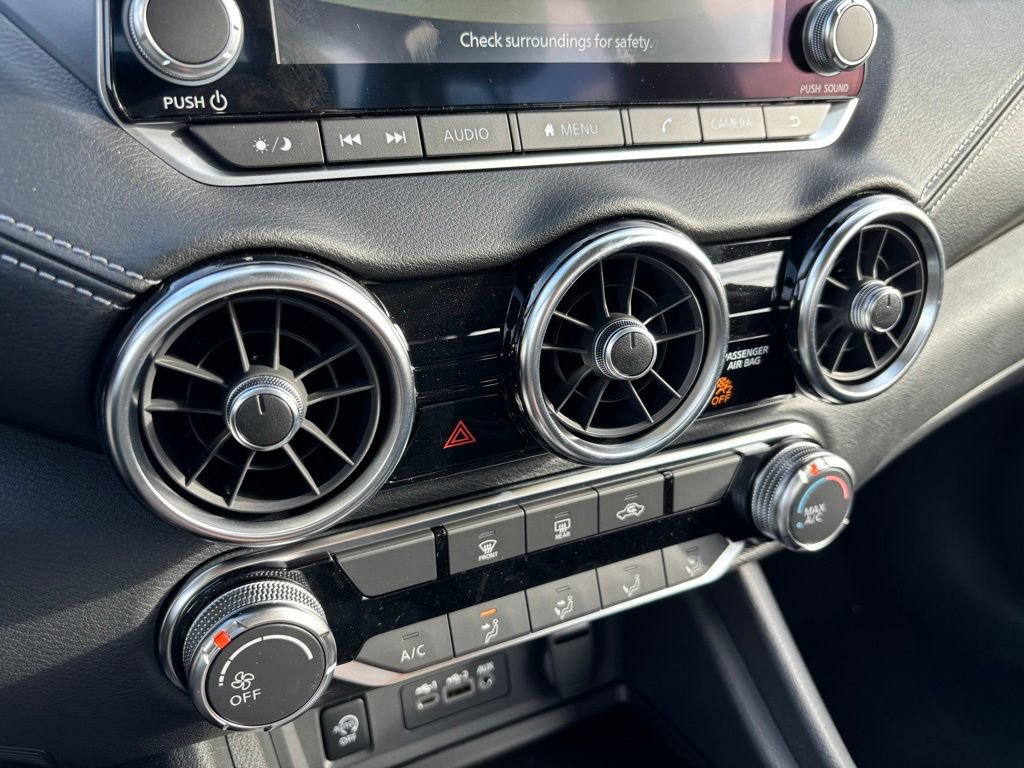 Used 2025 Nissan Sentra SV image 18