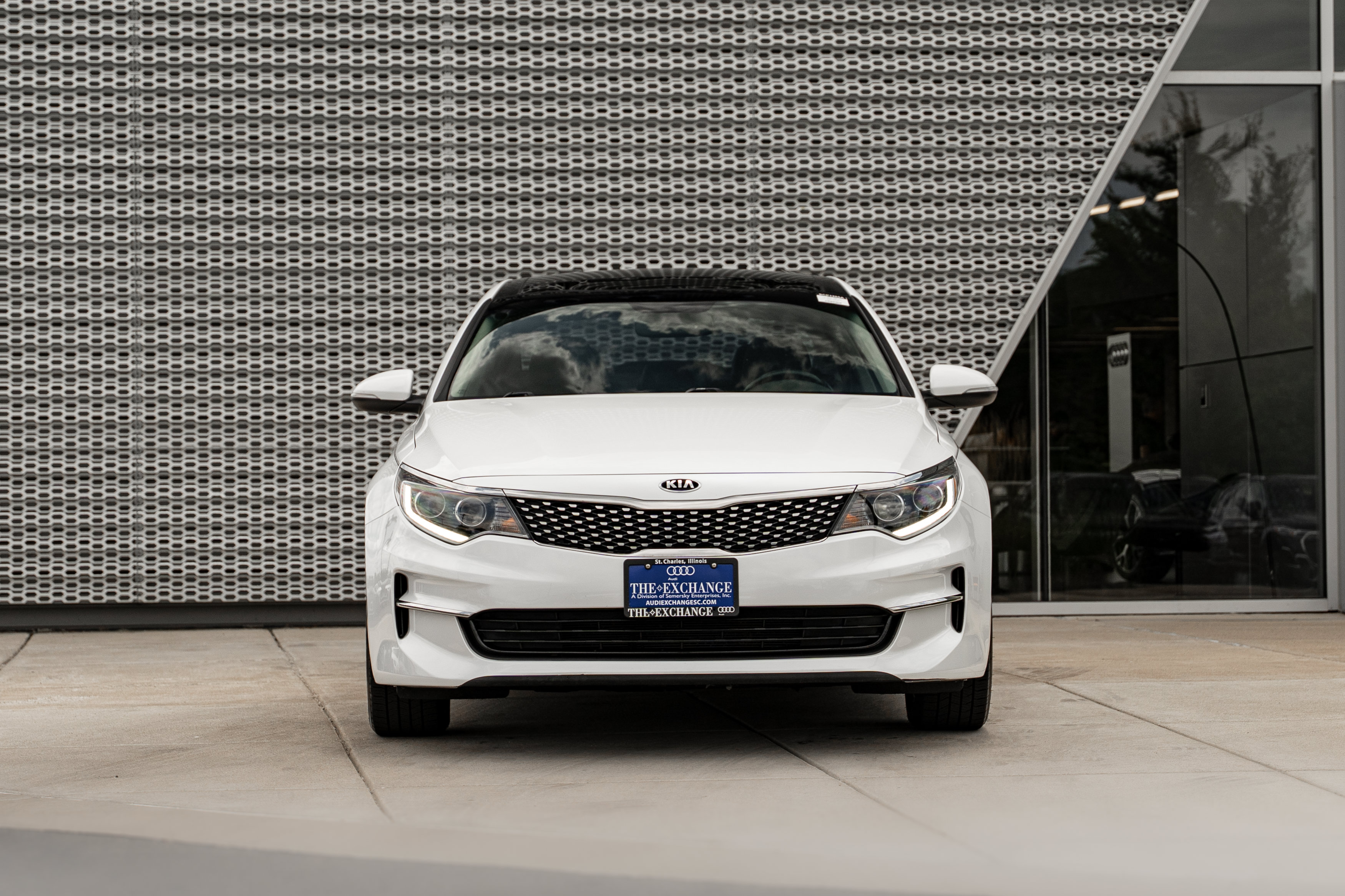 Used 2017 Kia Optima EX w/ Premium Package FWD image 30