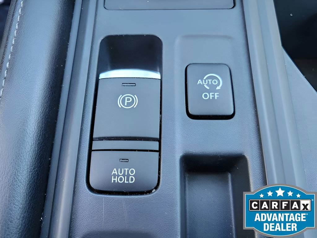 Used 2023 Nissan Pathfinder S image 25