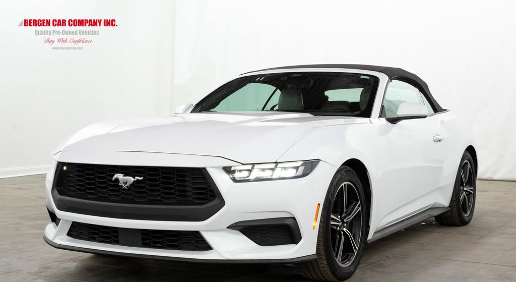 Used 2024 Ford Mustang Premium image 4