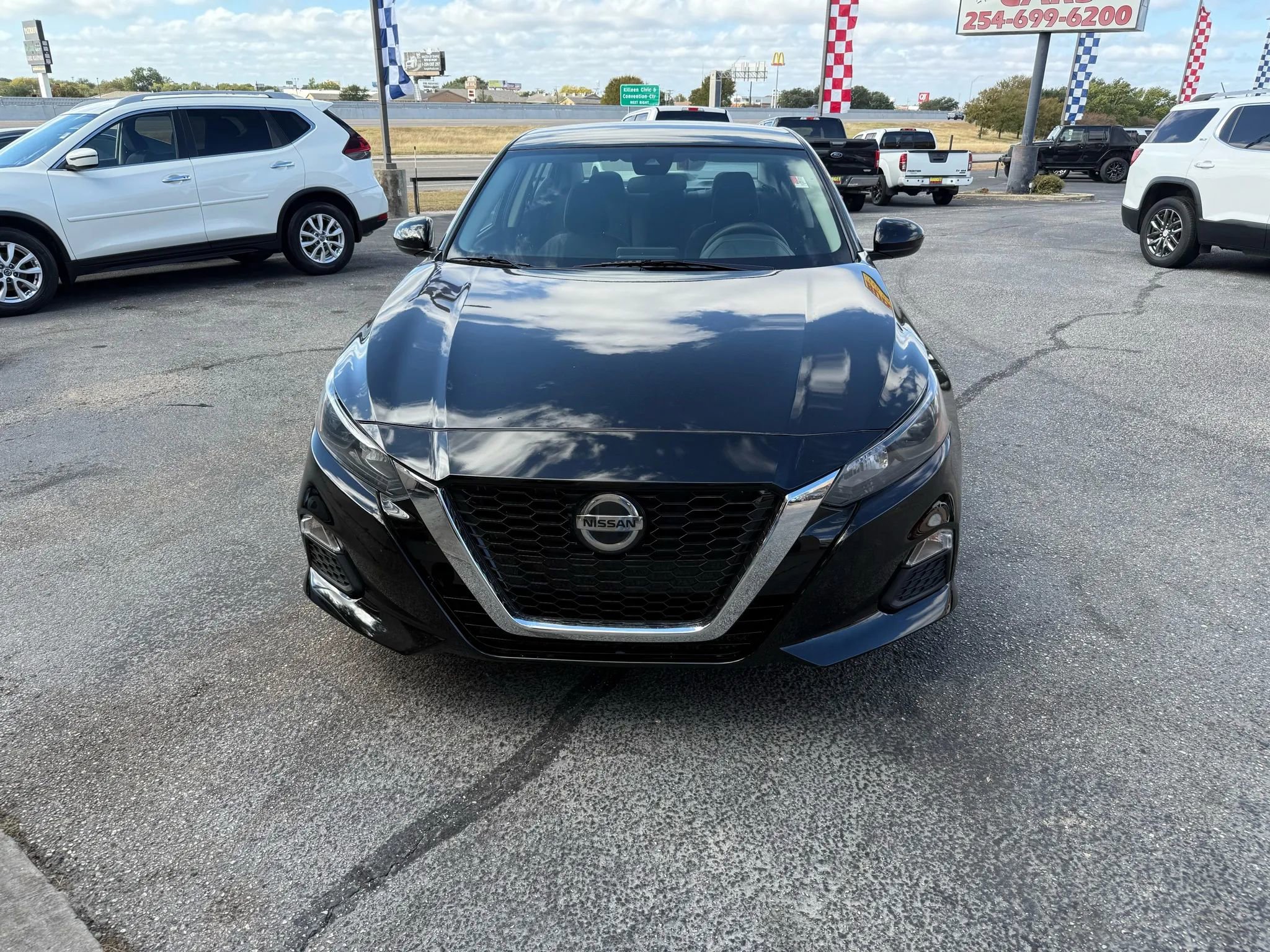 Used 2022 Nissan Altima 2.5 S FWD image 2