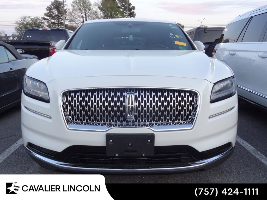 Used 2023 Lincoln Nautilus Reserve image 2