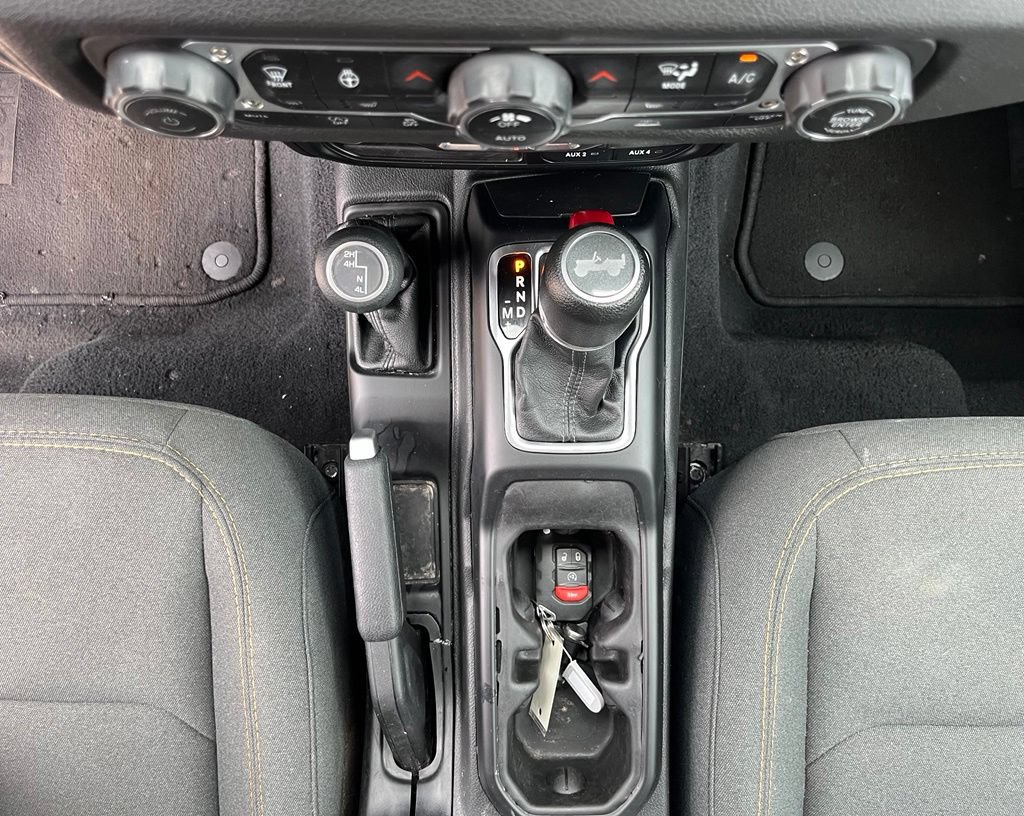 Used 2024 Jeep Wrangler Unlimited Sport AWD/4WD image 26
