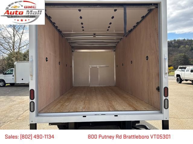 New 2026 GMC Savana 4500 w/ Power Convenience Package RWD image 20