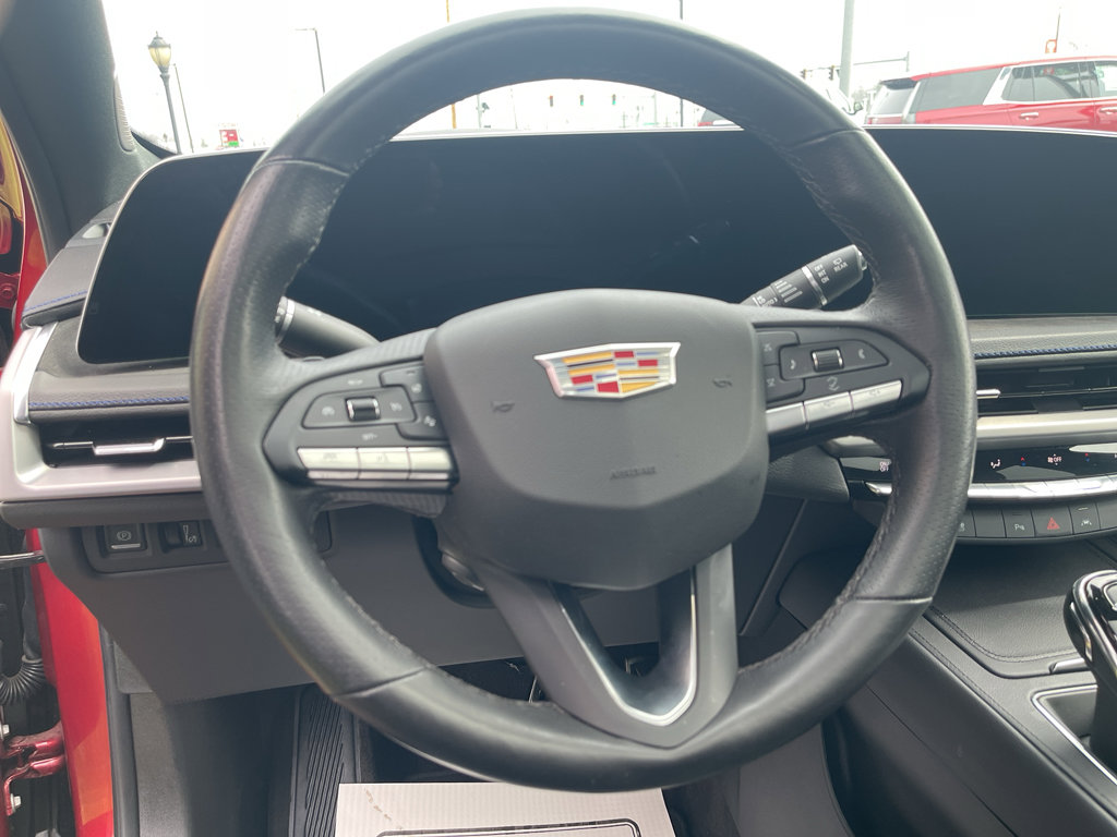 Used 2025 Cadillac XT4 Sport image 20