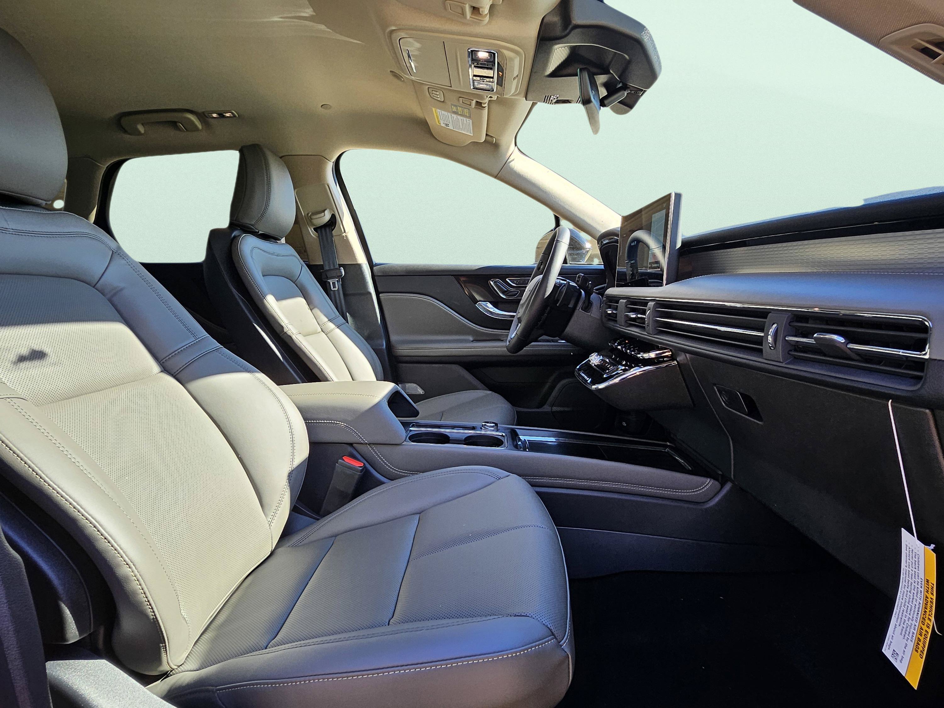 New 2026 Lincoln Corsair Premiere AWD/4WD image 14