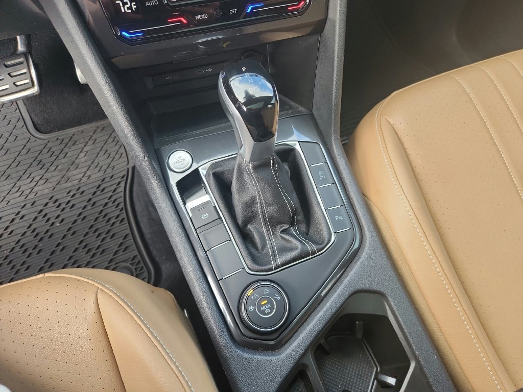 Certified 2024 Volkswagen Tiguan SE R-Line AWD/4WD image 15