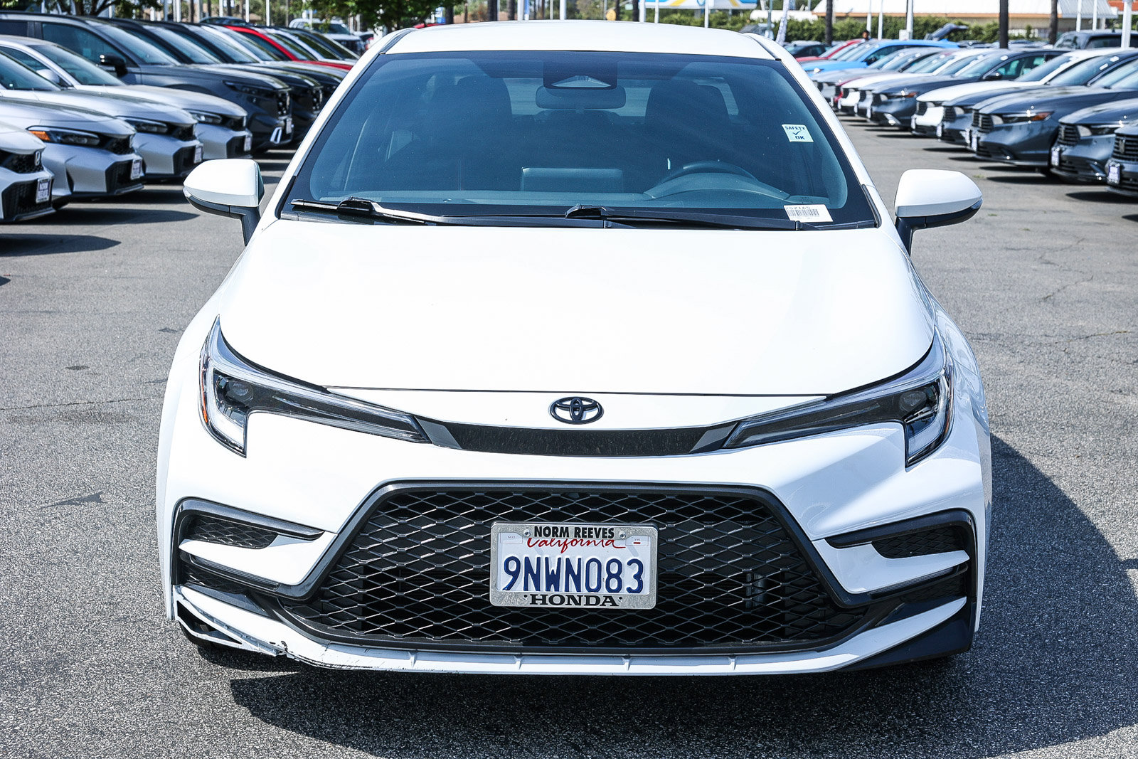 Used 2024 Toyota Corolla SE image 2