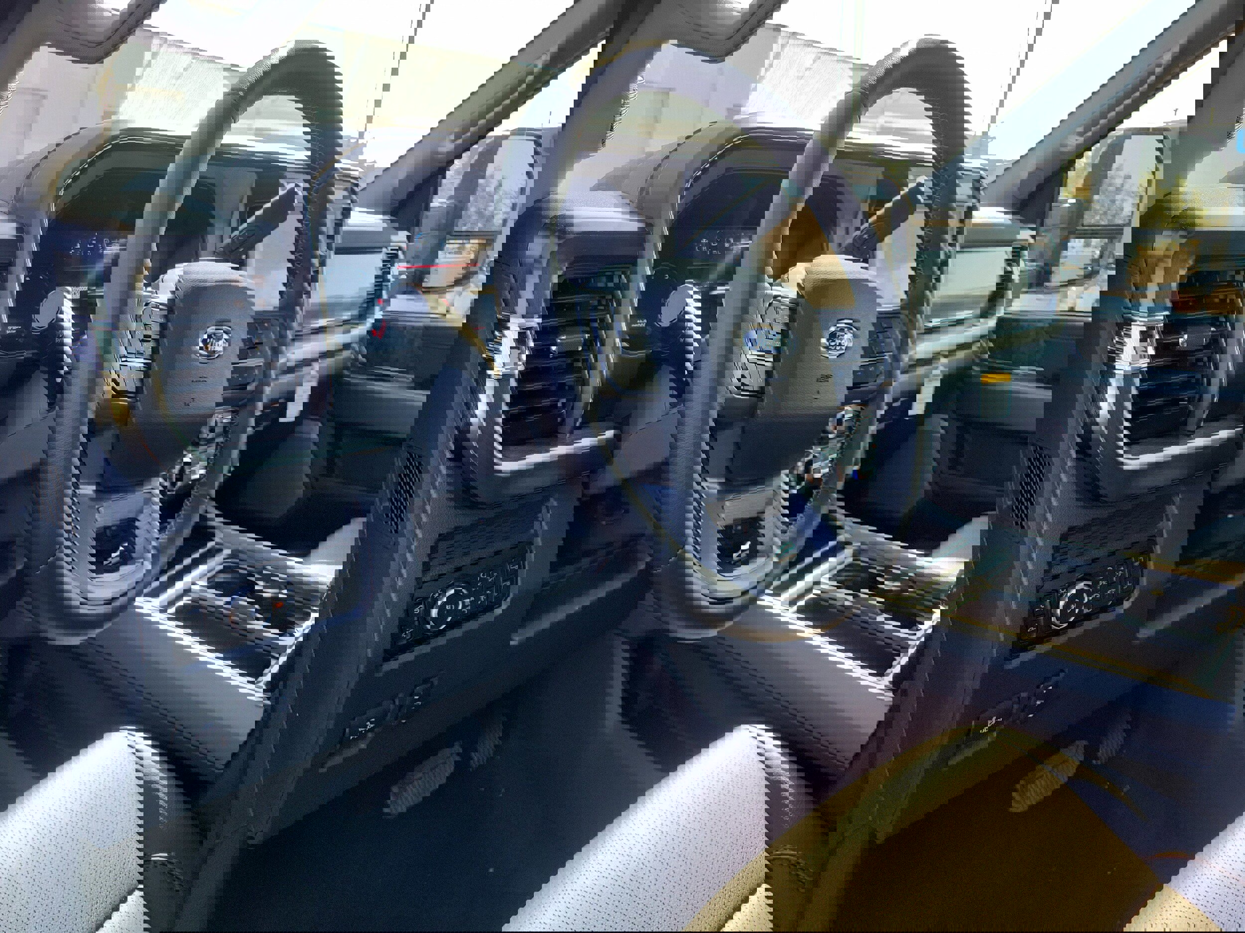 New 2026 Ford F350 Lariat image 25