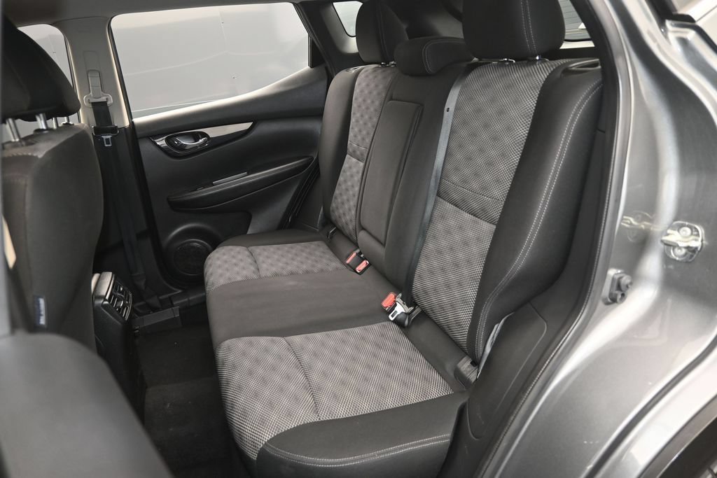 Used 2019 Nissan Rogue Sport SV AWD/4WD image 23