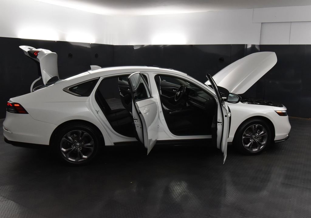 Used 2024 Honda Accord EX image 37