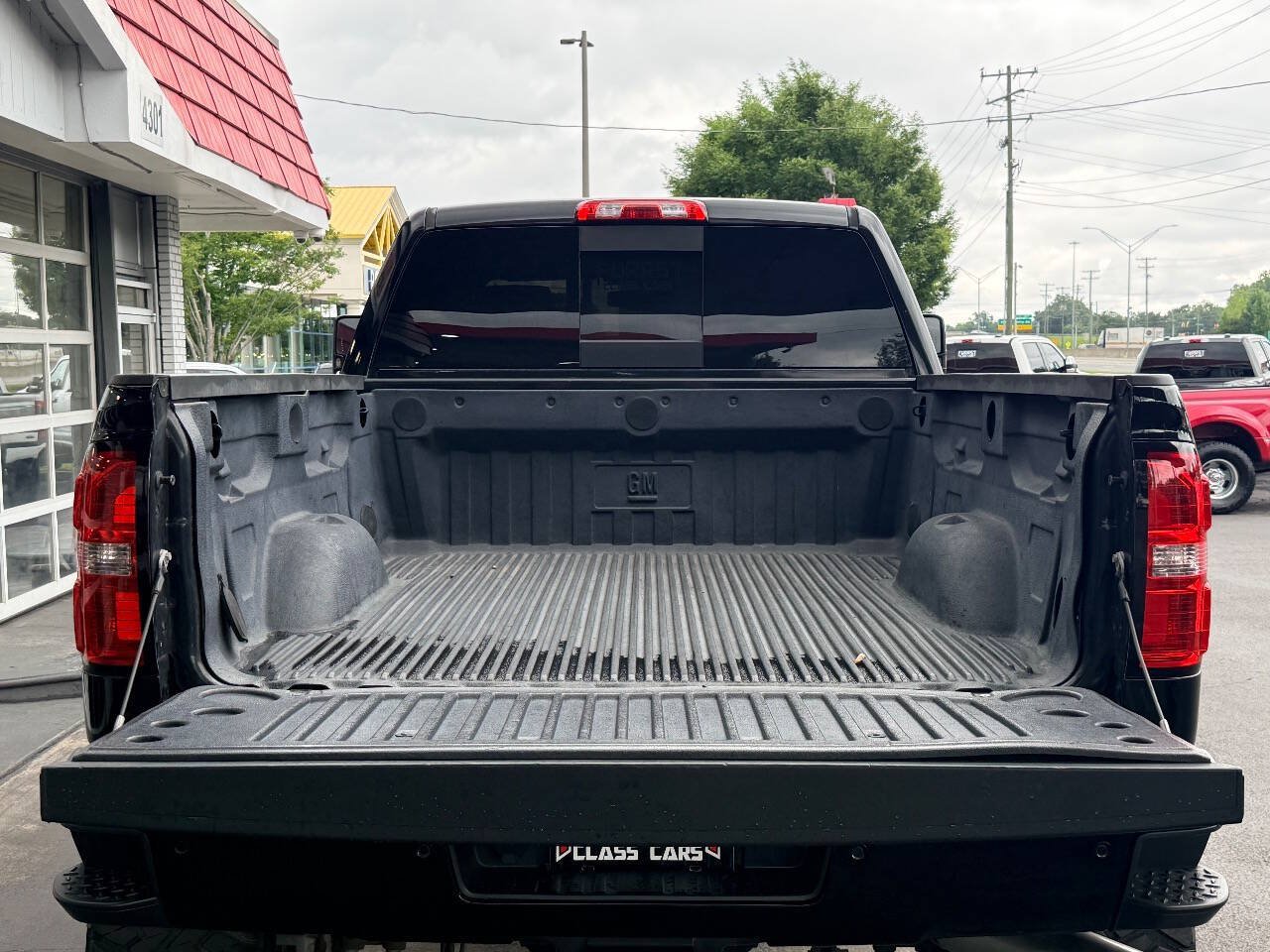 Used 2015 GMC Sierra 2500 Denali w/ Duramax Plus Package AWD/4WD image 10