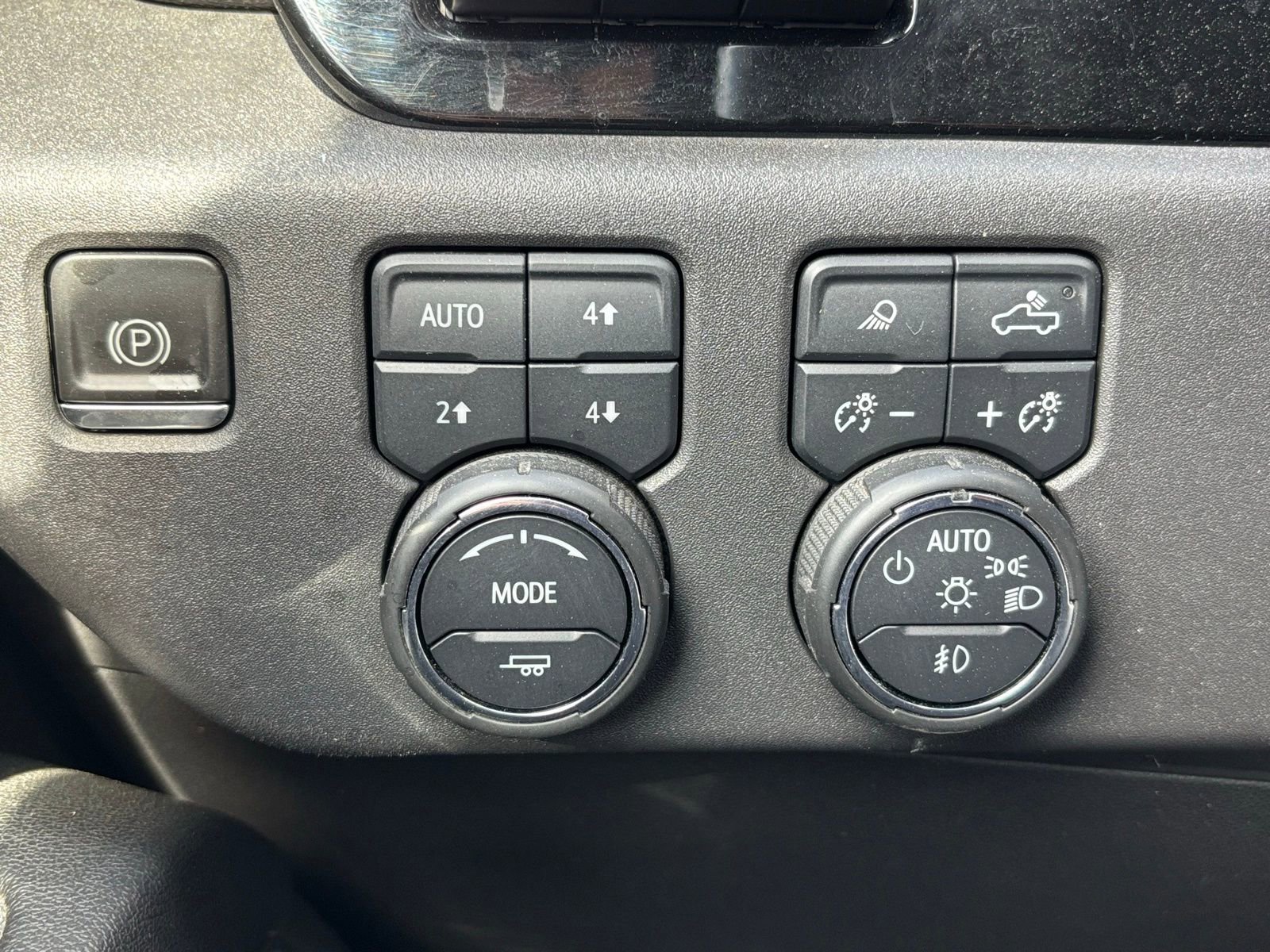 Used 2023 Chevrolet Silverado 1500 High Country w/ High Country Premium Package image 6