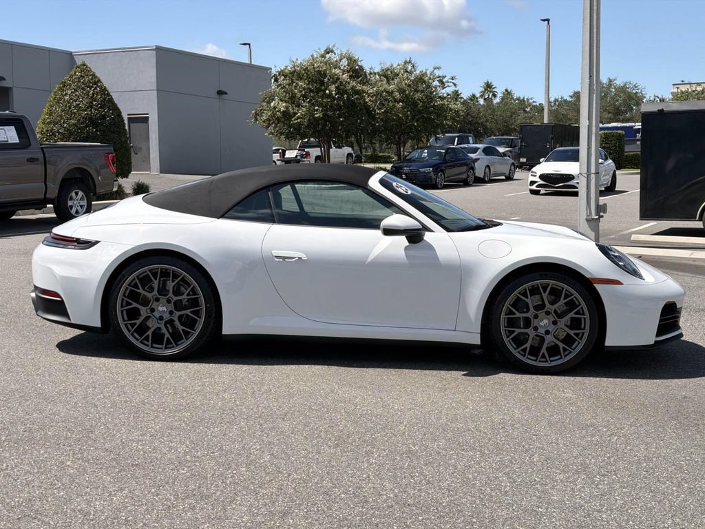 Used 2025 Porsche 911 Carrera RWD image 9