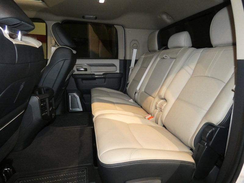 Used 2022 RAM 2500 Limited image 30