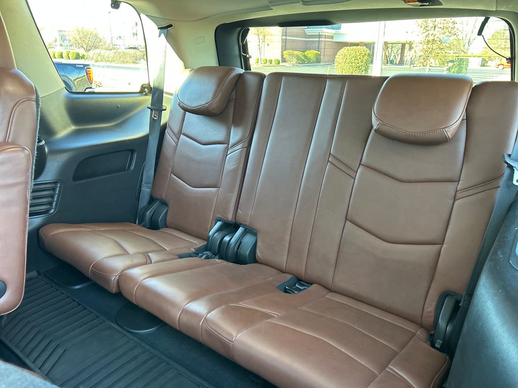 Used 2019 Cadillac Escalade Luxury image 29
