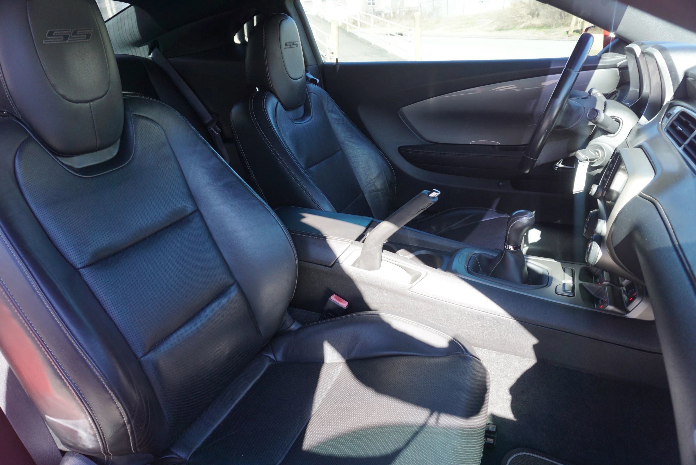 Used 2015 Chevrolet Camaro SS w/ RS Package RWD image 20