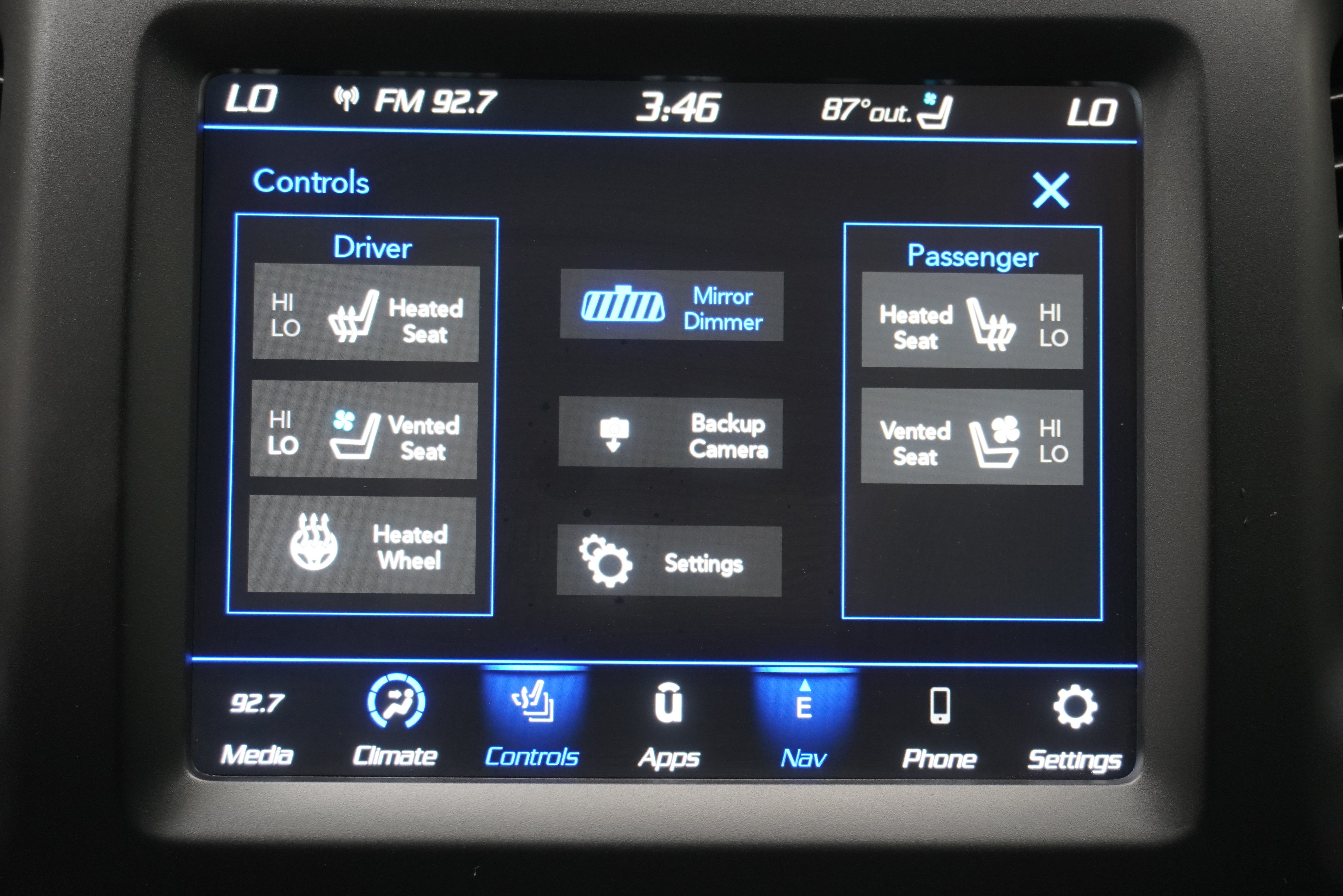 Used 2023 Jeep Cherokee Altitude Lux w/ Lux Elite Package AWD/4WD image 22