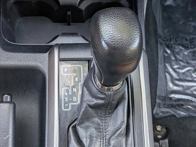 Used 2017 Toyota Tacoma SR5 AWD/4WD image 12