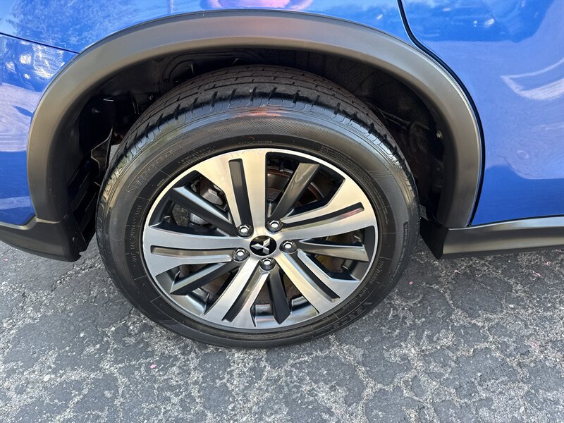 Used 2020 Mitsubishi Outlander Sport Black Edition AWD/4WD image 9