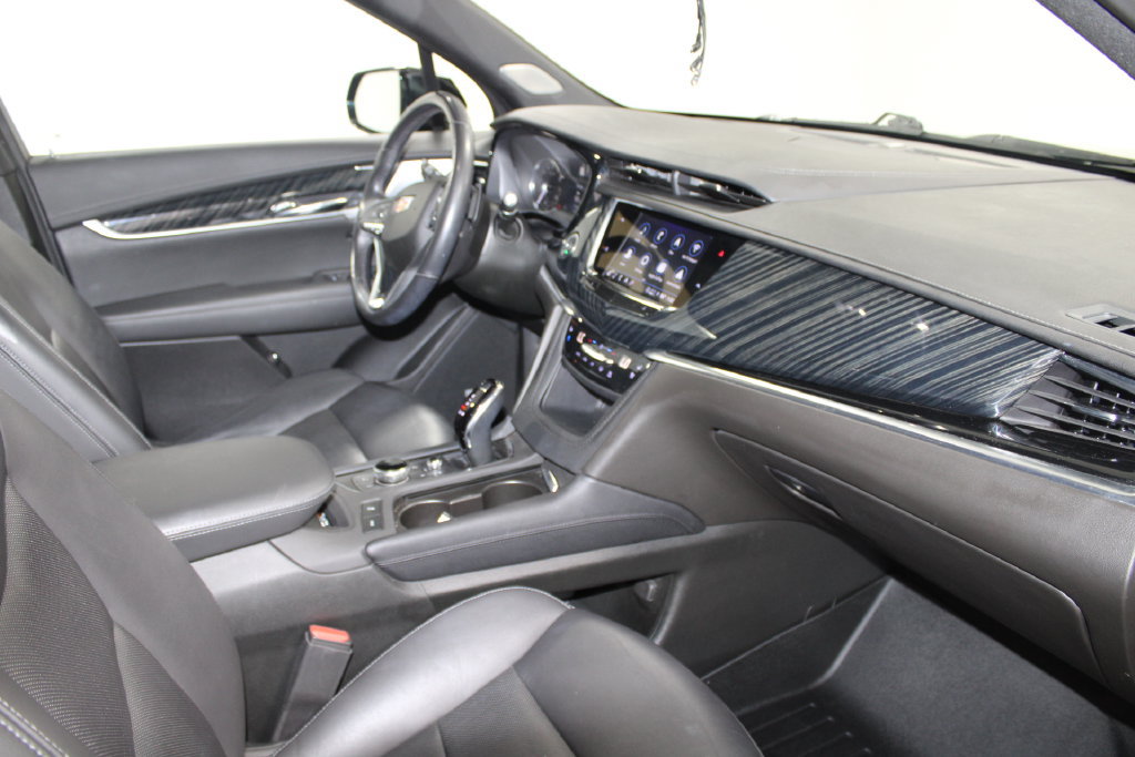 Used 2024 Cadillac XT6 Premium Luxury AWD/4WD image 23