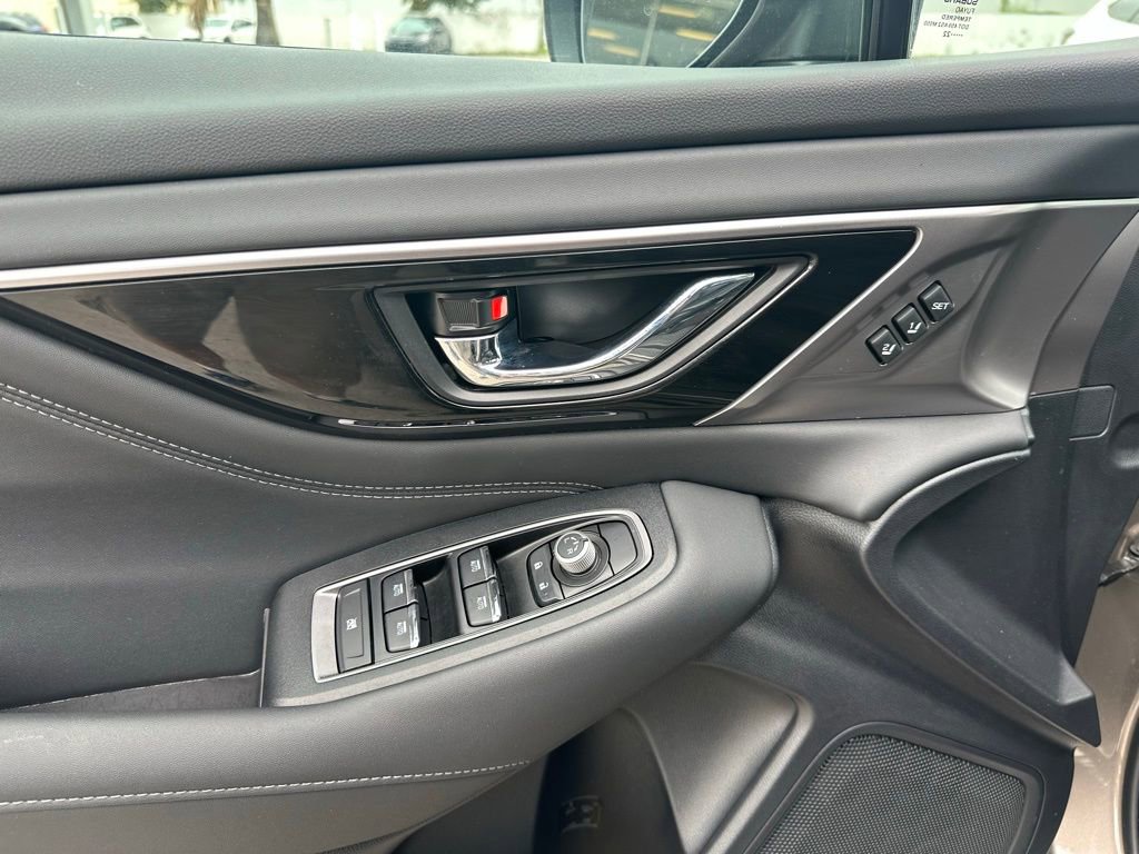 Used 2023 Subaru Outback Limited image 24
