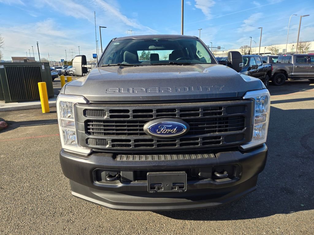 New 2026 Ford F350 XL image 2