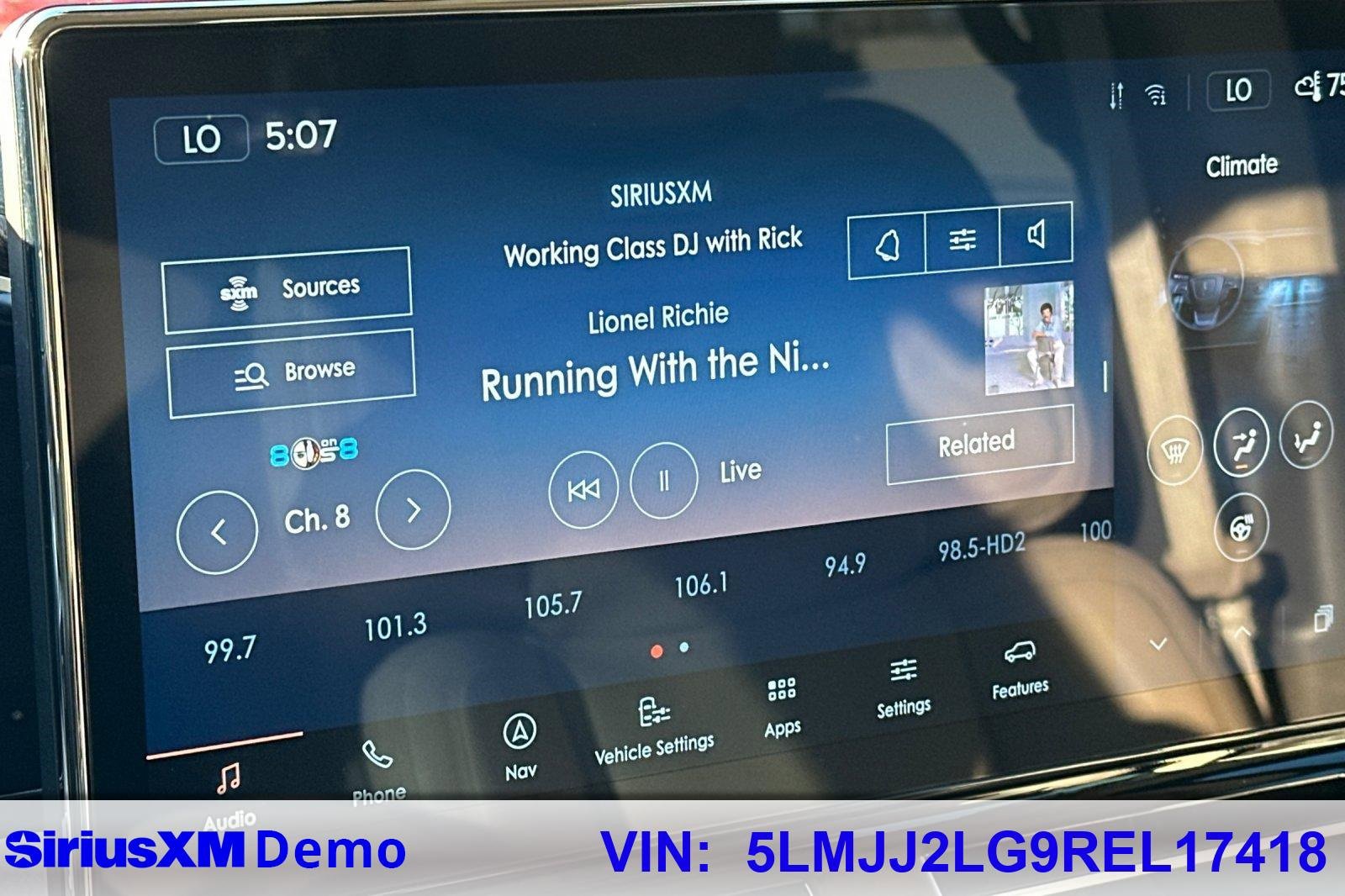 Certified 2024 Lincoln Navigator Reserve image 30