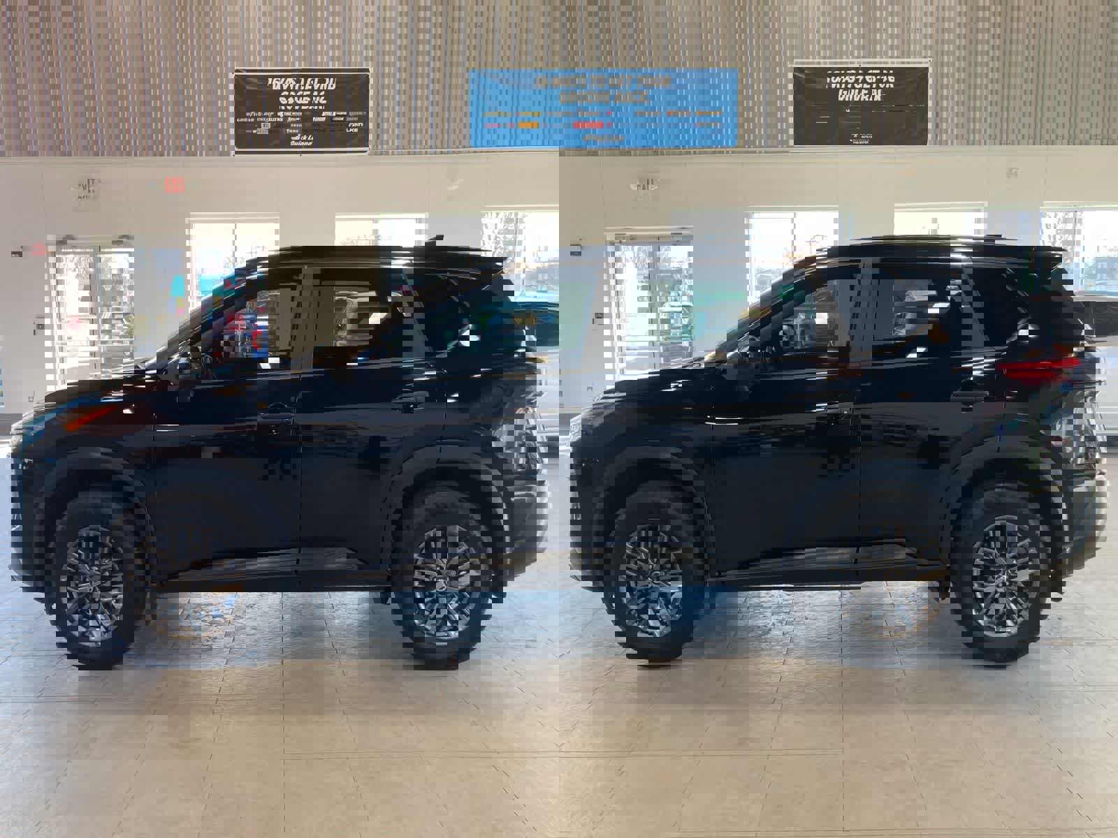 Used 2021 Nissan Rogue S image 8