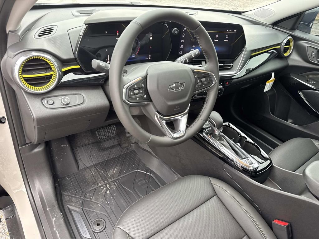 New 2026 Chevrolet Trax ACTIV w/ Sunroof Package image 17