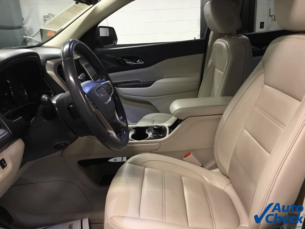 Used 2020 GMC Acadia Denali AWD/4WD image 25