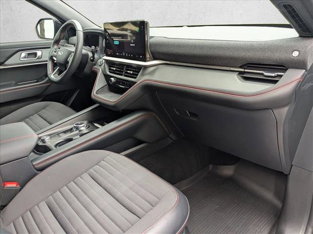 Used 2025 Ford Explorer ST-Line w/ Premium Package RWD image 20