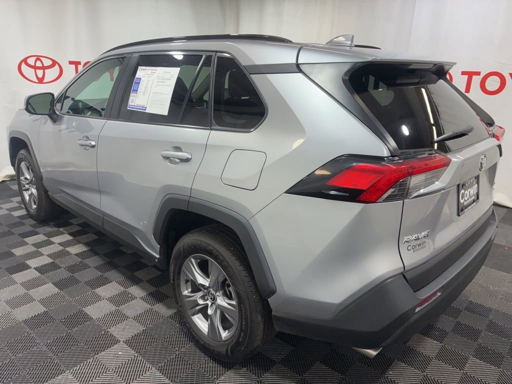 Used 2023 Toyota RAV4 XLE AWD/4WD image 5