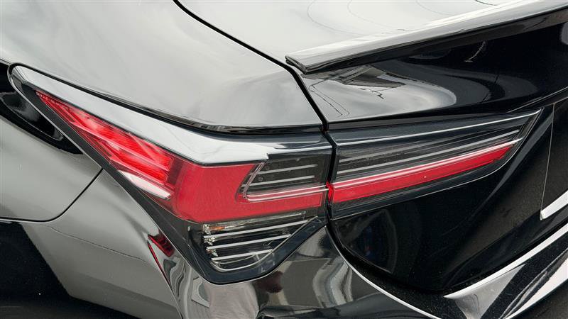 Used 2019 Lexus RC 300 AWD w/ Premium Package image 16