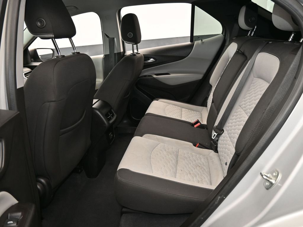 Used 2020 Chevrolet Equinox LS image 30