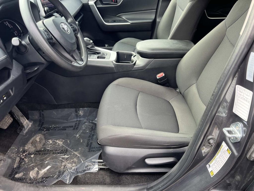 Used 2024 Toyota RAV4 LE image 14