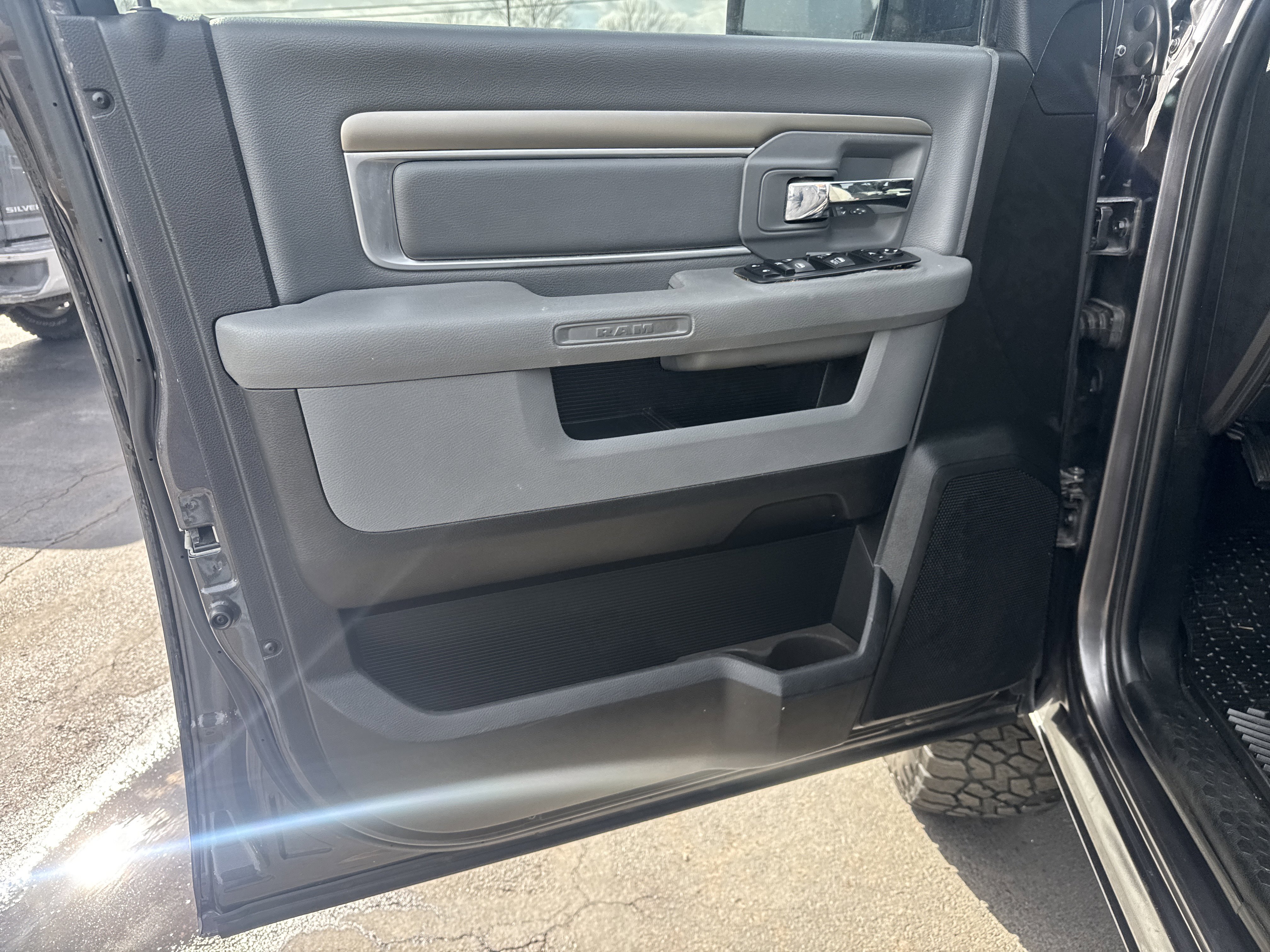 Used 2019 RAM 1500 Big Horn image 15