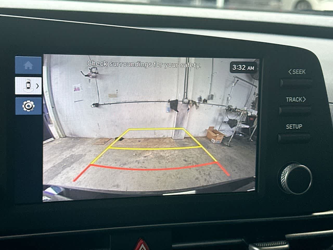 Used 2026 Hyundai Elantra SE FWD image 19