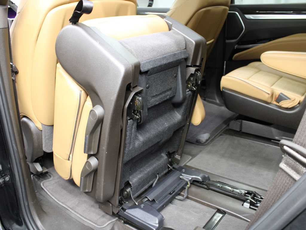 Used 2025 Cadillac Escalade Premium Luxury w/ Touring Package AWD/4WD image 71