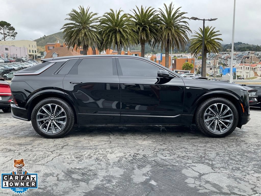 Used 2024 Cadillac Lyriq Sport RWD image 3