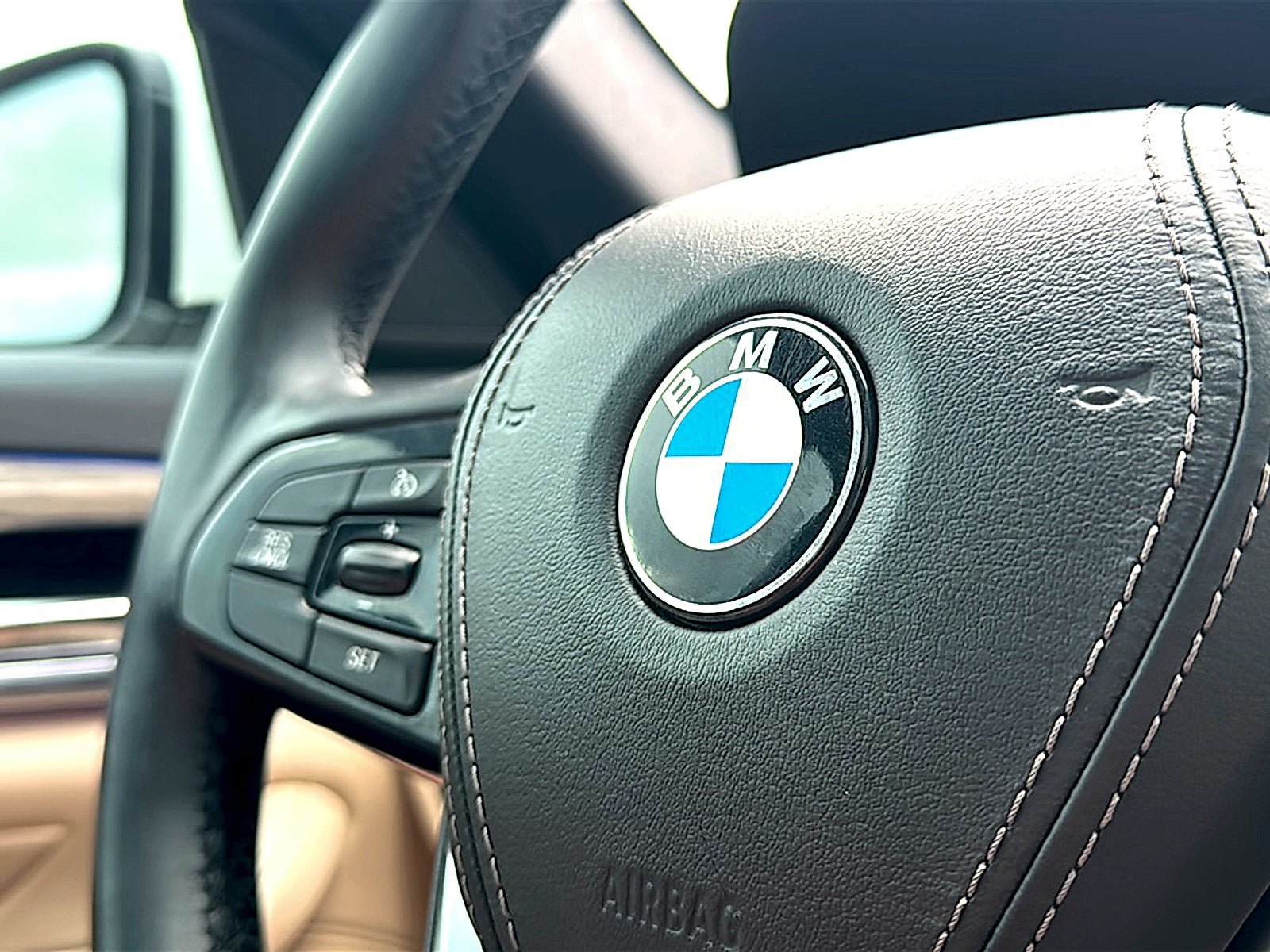 Used 2019 BMW 530i w/ Convenience Package RWD image 33
