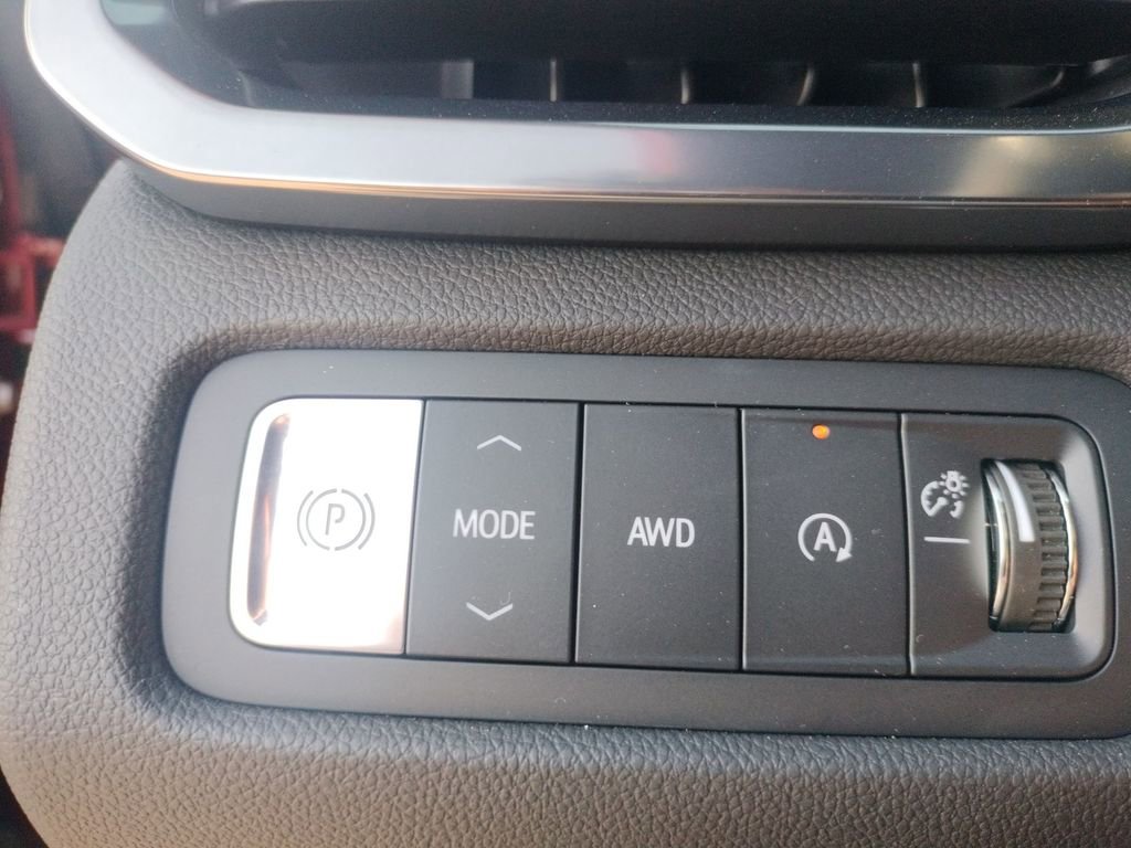 New 2026 GMC Acadia AT4 w/ LPO, Floor Liner Package image 19