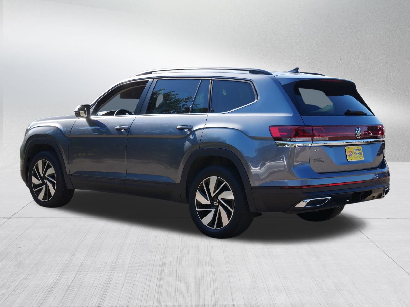 Used 2025 Volkswagen Atlas SE image 5