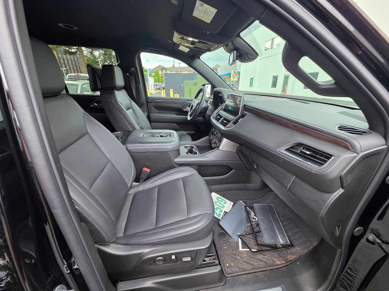 Used 2023 Chevrolet Tahoe Z71 AWD/4WD image 14