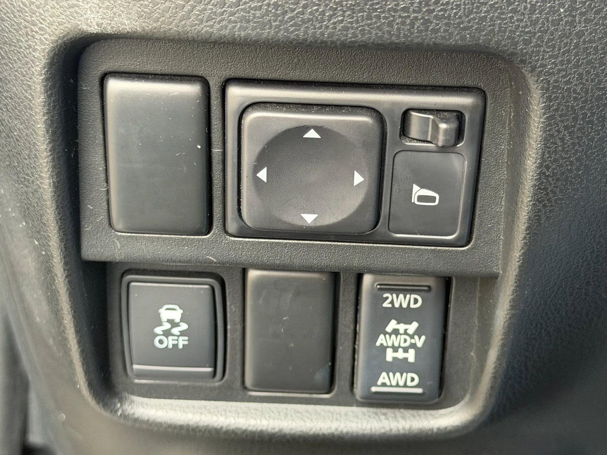 Used 2014 Nissan Juke SL AWD/4WD image 24