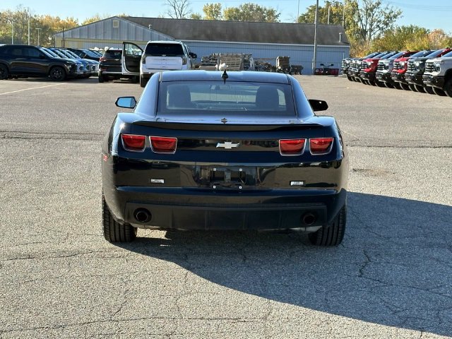 Used 2013 Chevrolet Camaro LT RWD image 4