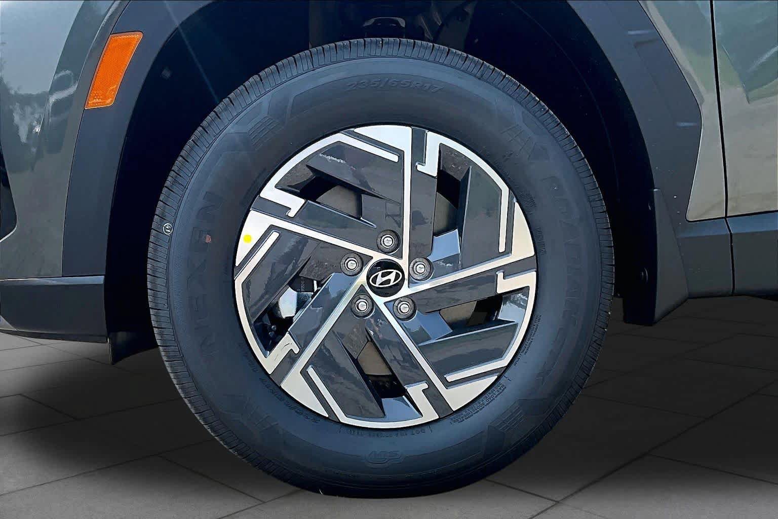 New 2026 Hyundai Tucson Blue SE AWD/4WD image 9
