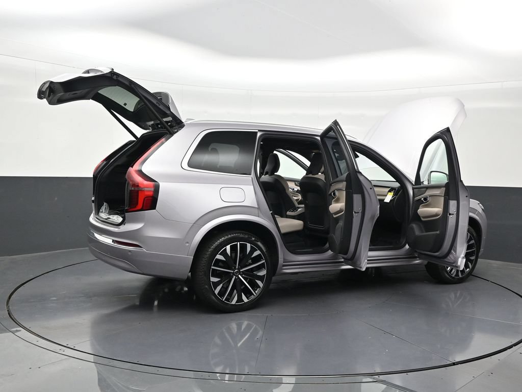 New 2026 Volvo XC90 B6 Plus w/ Protection Package Premier AWD/4WD image 39