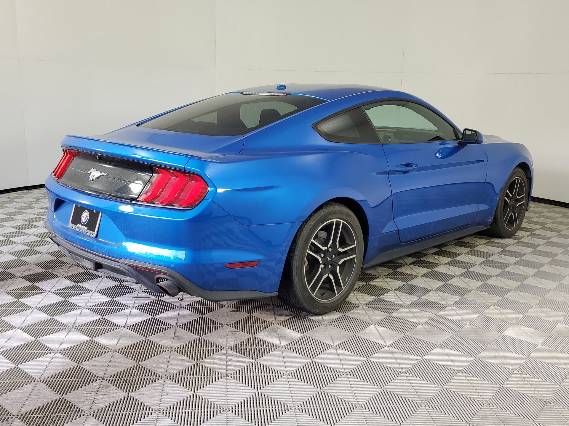 Used 2019 Ford Mustang Coupe w/ Equipment Group 101A image 7