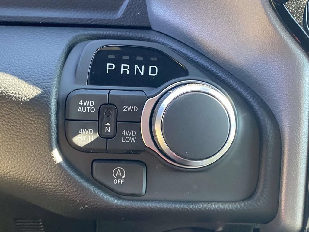 New 2026 RAM 1500 Big Horn AWD/4WD image 17